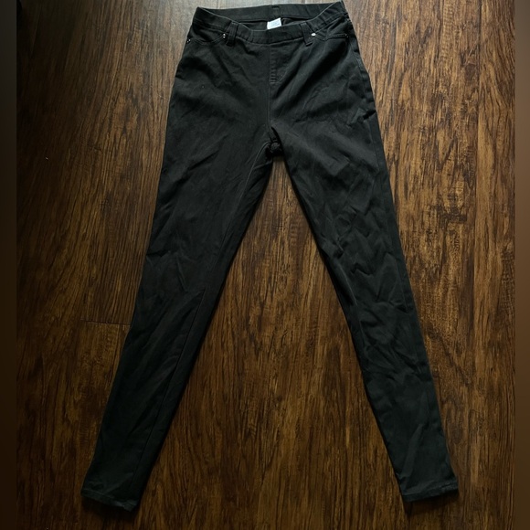 Time and Tru Women's Black Knit Jeggings - Picture 3 of 8